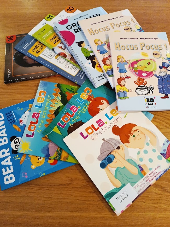 Materiały edukacyjne dla szkół Early Stage: podręczniki Bear Band Lola Leo Hocus Pocus